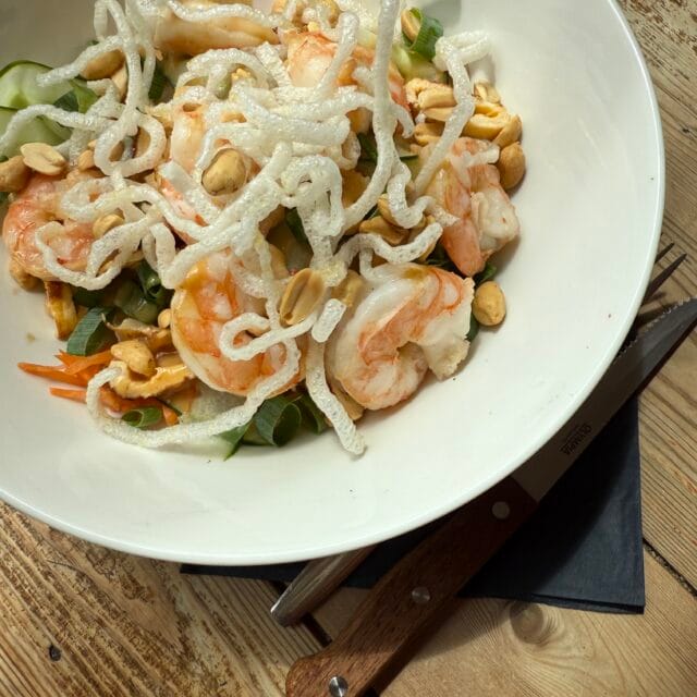 IMG_1974 https://cafevrijdag.nl/wp-content/uploads/2025/06/IMG_1974-640x640.jpg